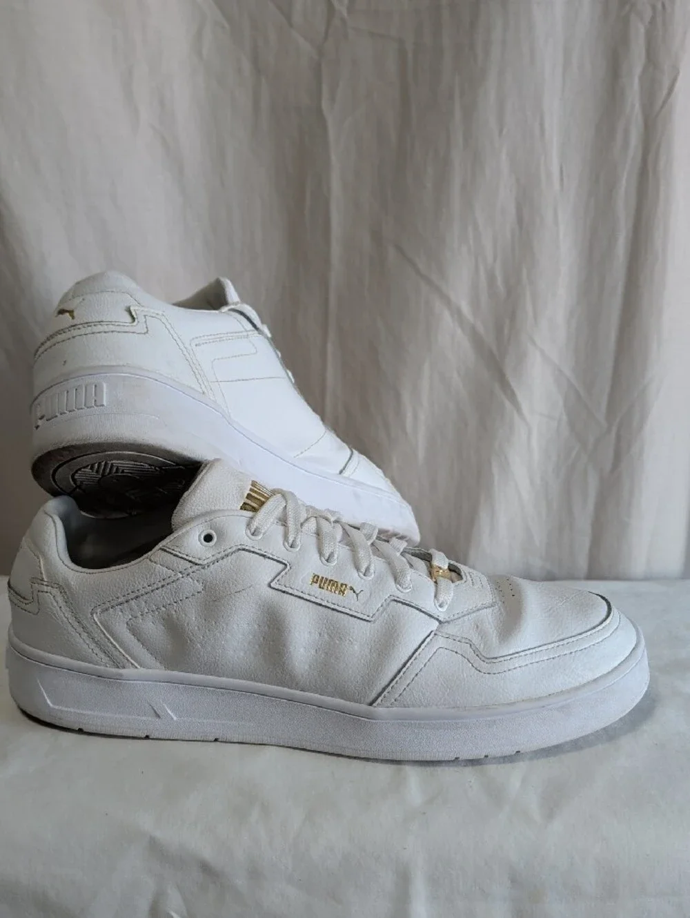 Puma Men’s Court Classic Lux White Sneakers with Gold Accents Sz 12